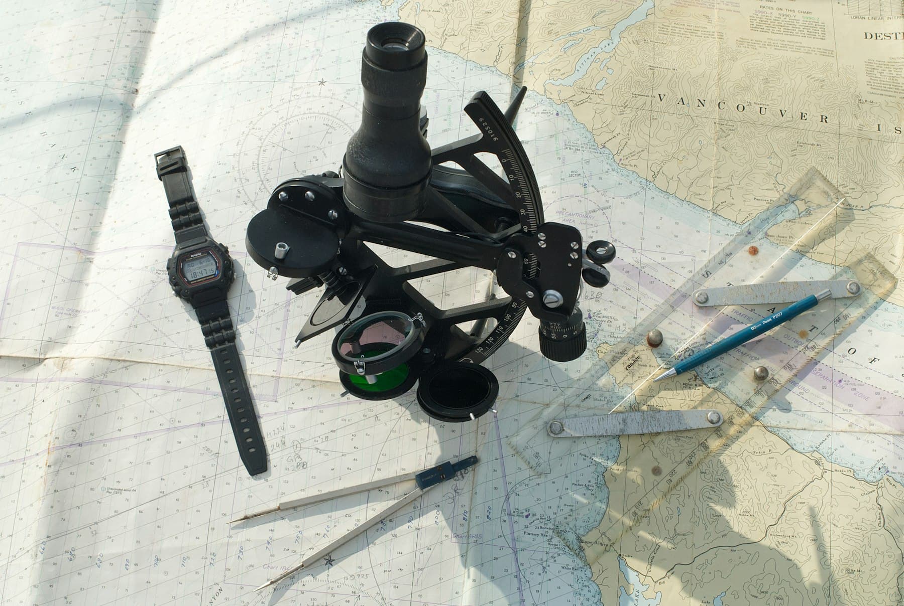 An antique sextant